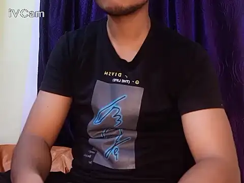 Snapshot of felix_dion chatting on 12.15.24 felix dion online show from 12.15.24