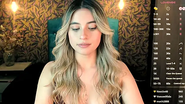 KiaraCarter online show from 02.20.25