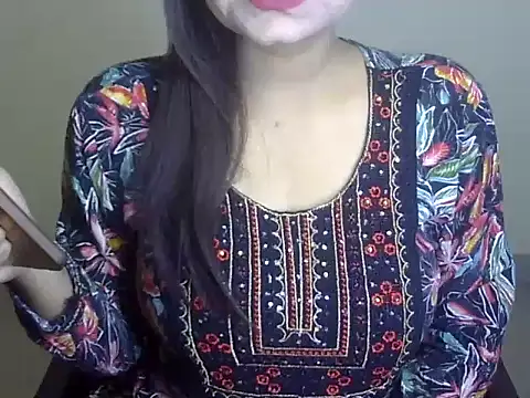 Snapshot of Lusty_Wife1 chatting on 12.07.24 Lusty Wife1 online show from 12.07.24
