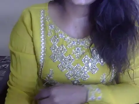 Snapshot of Lusty_Wife1 chatting on 09.29.25 Lusty Wife1 online show from 09.29.25