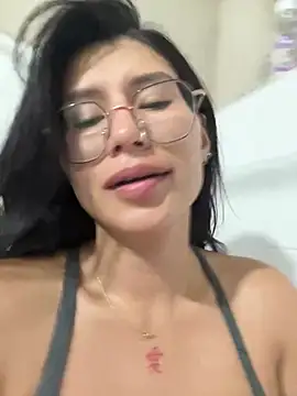 emily villamil online show from 02.28.26