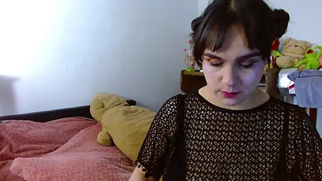 Snapshot of collette_beaufoy_ chatting on 06.08.26 collette beaufoy online show from 06.08.26