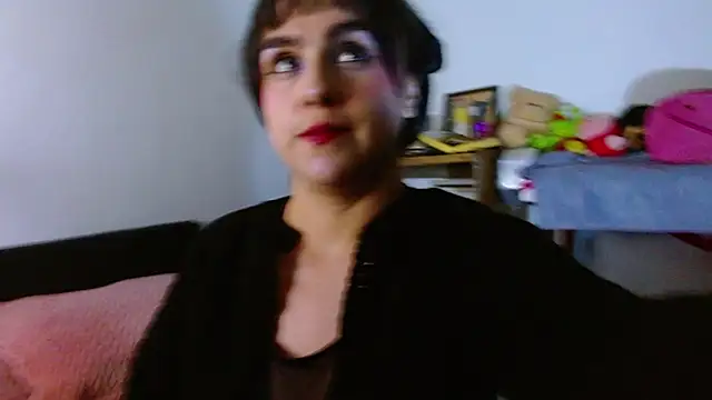 Snapshot of collette_beaufoy_ chatting on 06.11.26 collette beaufoy online show from 06.11.26