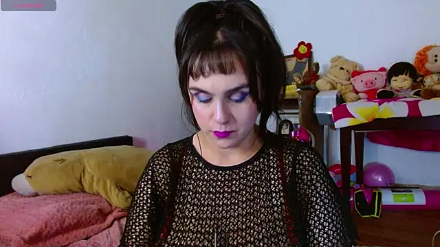 Snapshot of collette_beaufoy_ chatting on 07.22.26 collette beaufoy online show from 07.22.26