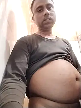 Snapshot of IndianPornStarRavee chatting on 02.14.25 IndianPornStarRavee online show from 02.14.25
