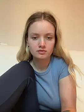 Snapshot of mariemelissah chatting on 03.18.25 mariemelissah online show from 03.18.25