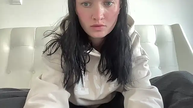 Snapshot of mariemelissah chatting on 12.14.25 mariemelissah online show from 12.14.25