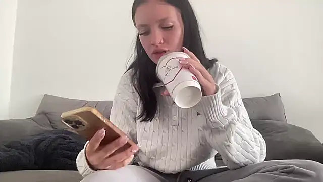 Snapshot of mariemelissah chatting on 02.14.26 mariemelissah online show from 02.14.26