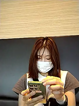 Love me Eri  online show from 05.11.26