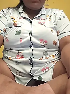 flamingoss online show from 11.04.25