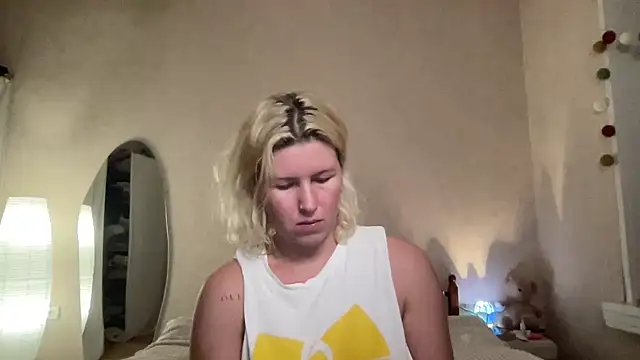 moonamii online show from 12.23.24