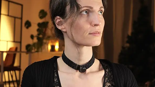 Snapshot of yulladao chatting on 11.27.25 yulladao online show from 11.27.25