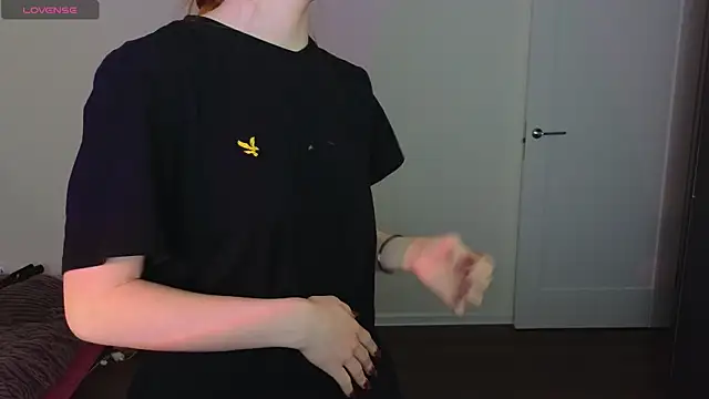 MiaKeler online show from 02.08.25