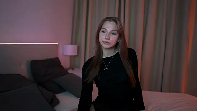 MiaKeler online show from 02.26.25