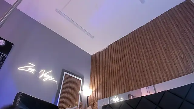 Zoevegass online show from 01.15.25