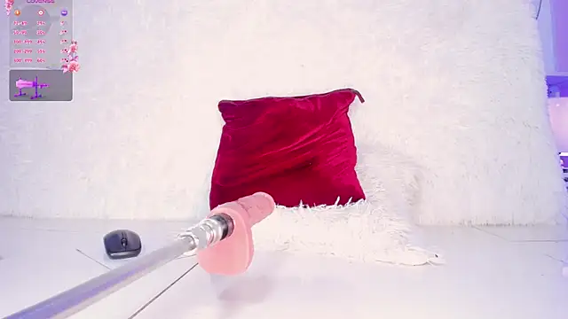 Snapshot of Jiggly__ chatting on 12.12.24 Jiggly online show from 12.12.24