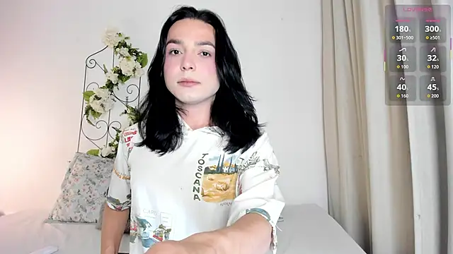 Snapshot of Jiggly__ chatting on 09.29.25 Jiggly online show from 09.29.25