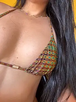 Snapshot of lupyta20 chatting on 11.22.25 lupyta20 online show from 11.22.25