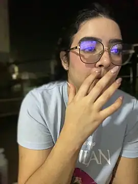 Snapshot of Lia_flowers chatting on 01.28.25 Lia flowers online show from 01.28.25