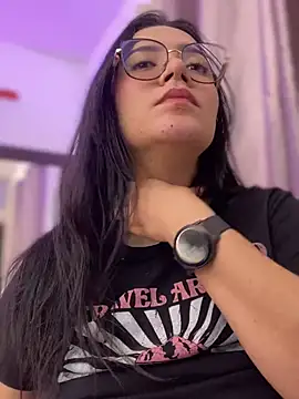 Snapshot of Lia_flowers chatting on 02.14.25 Lia flowers online show from 02.14.25