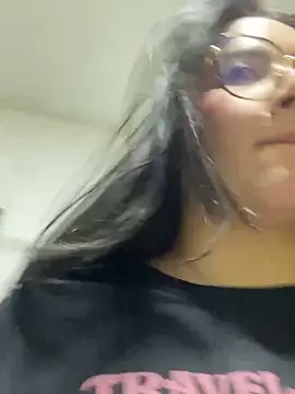 Snapshot of Lia_flowers chatting on 02.22.25 Lia flowers online show from 02.22.25