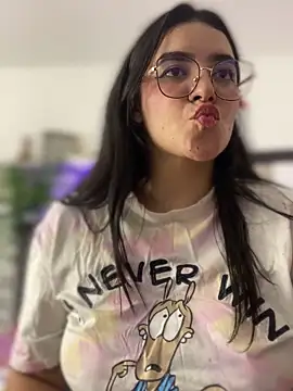 Snapshot of Lia_flowers chatting on 03.09.25 Lia flowers online show from 03.09.25