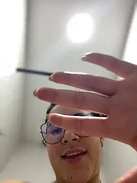 Snapshot of Lia_flowers chatting on 03.14.25 Lia flowers online show from 03.14.25