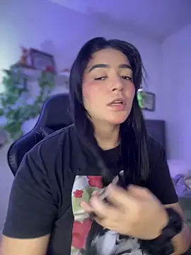 Snapshot of Lia_flowers chatting on 09.11.25 Lia flowers online show from 09.11.25