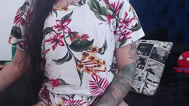 queenofwetqueens online show from 12.18.24