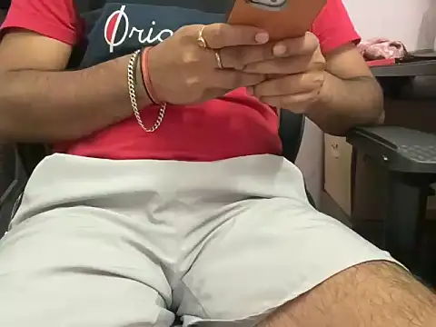 Snapshot of insanefreak69 chatting on 12.04.25 insanefreak69 online show from 12.04.25