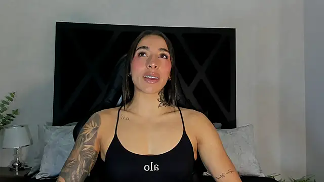 KAYLA BATISTA online show from 06.14.26