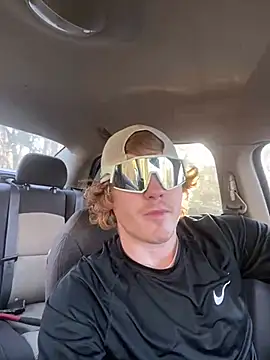 Snapshot of hottestcouplevaa chatting on 01.08.25 hottestcouplevaa online show from 01.08.25