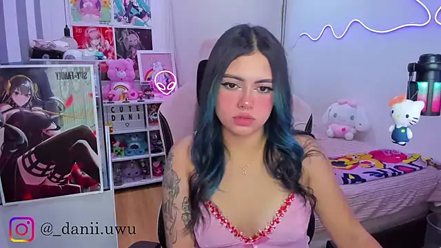 CuteDani  online show from 01.14.26