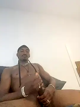 AndreMillz69 online show from 11.25.25