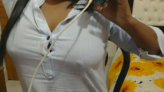 esita 1212 online show from 10.26.25