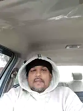 Snapshot of Dick_6inches chatting on 01.12.25 Dick 6inches online show from 01.12.25