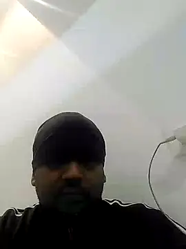 Snapshot of Dick_6inches chatting on 02.05.25 Dick 6inches online show from 02.05.25