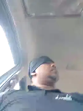 Snapshot of Dick_6inches chatting on 03.18.25 Dick 6inches online show from 03.18.25