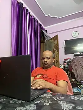 Snapshot of Dick_6inches chatting on 10.07.25 Dick 6inches online show from 10.07.25