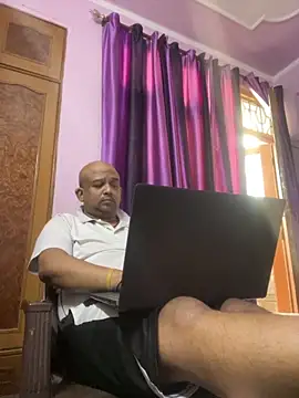 Snapshot of Dick_6inches chatting on 10.11.25 Dick 6inches online show from 10.11.25