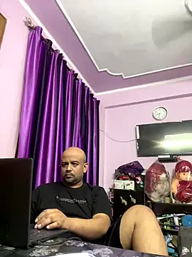 Snapshot of Dick_6inches chatting on 10.15.25 Dick 6inches online show from 10.15.25