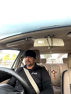 Snapshot of Dick_6inches chatting on 10.24.25 Dick 6inches online show from 10.24.25