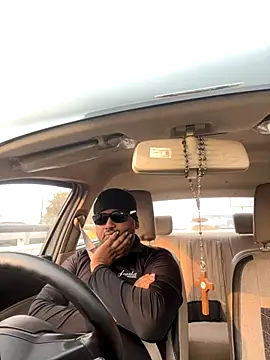 Snapshot of Dick_6inches chatting on 11.03.25 Dick 6inches online show from 11.03.25