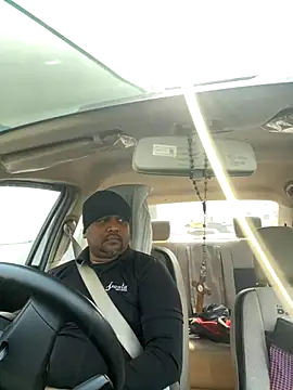 Snapshot of Dick_6inches chatting on 11.10.25 Dick 6inches online show from 11.10.25