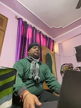 Snapshot of Dick_6inches chatting on 11.22.25 Dick 6inches online show from 11.22.25