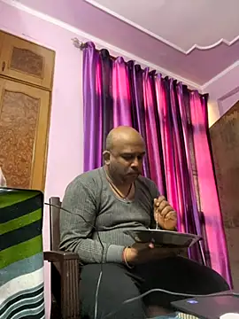 Snapshot of Dick_6inches chatting on 11.24.25 Dick 6inches online show from 11.24.25