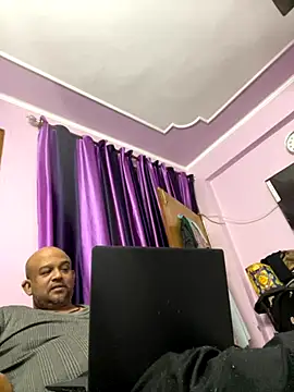 Snapshot of Dick_6inches chatting on 11.26.25 Dick 6inches online show from 11.26.25