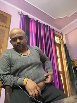 Snapshot of Dick_6inches chatting on 11.28.25 Dick 6inches online show from 11.28.25