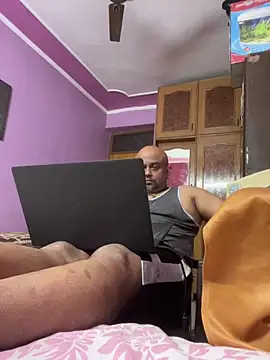 Dick 6inches online show from 06.05.26