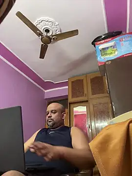 Dick 6inches online show from 06.10.26